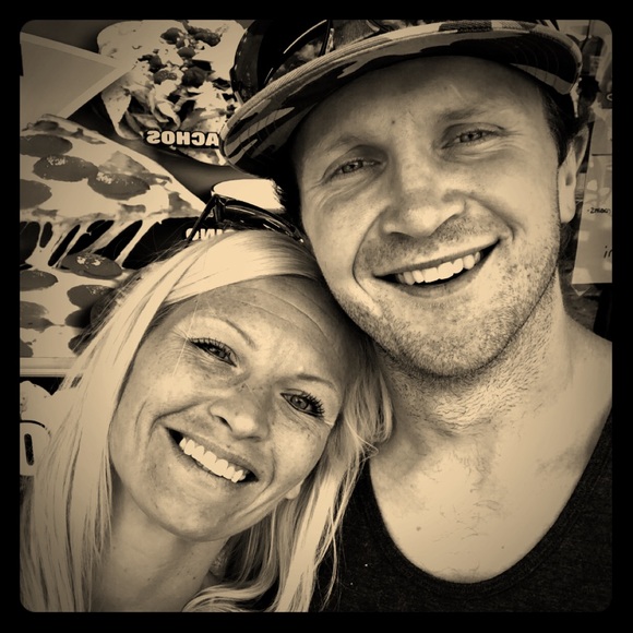 🔹🔹Meet your Poshers! Joey and Felicia🔹🔹 - Picture 1 of 3